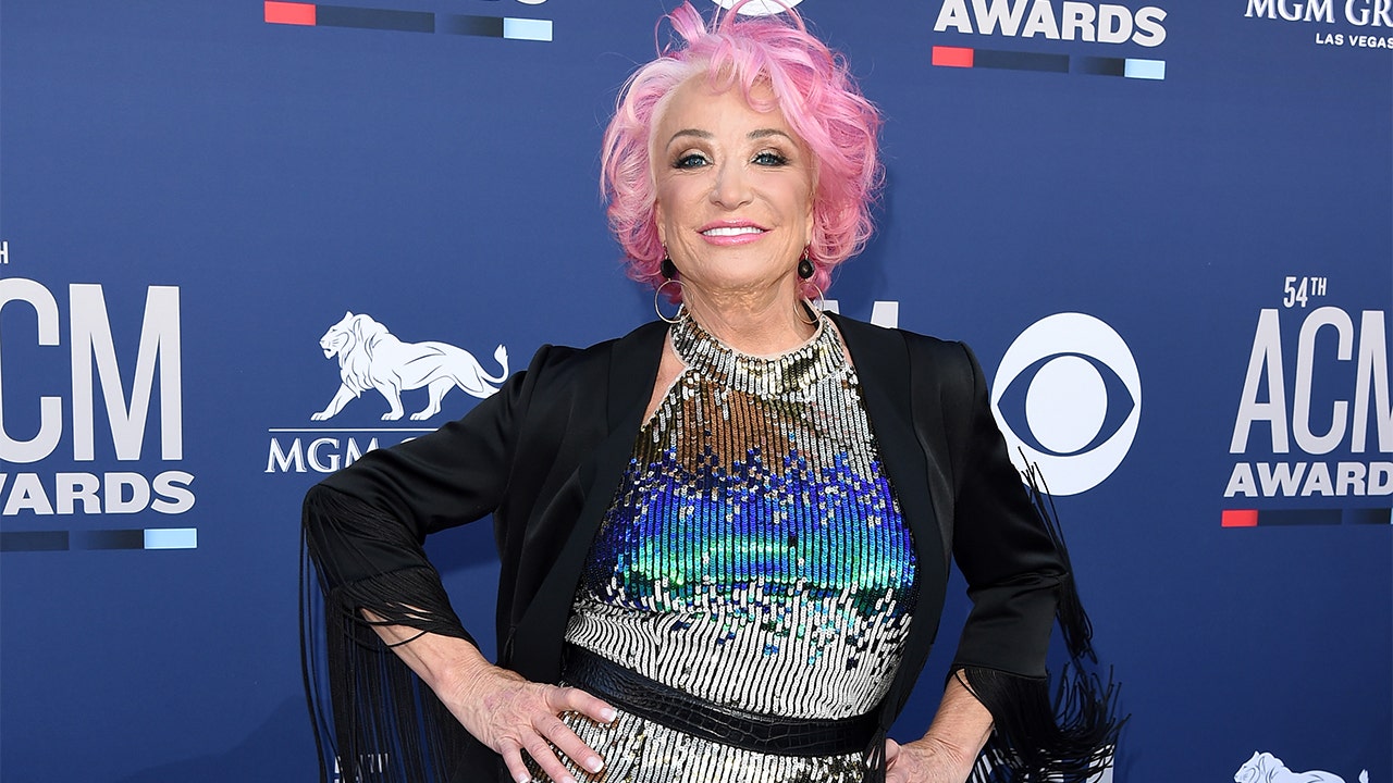 Tanya Tucker shares advice for aspiring country artists 'Ignore all