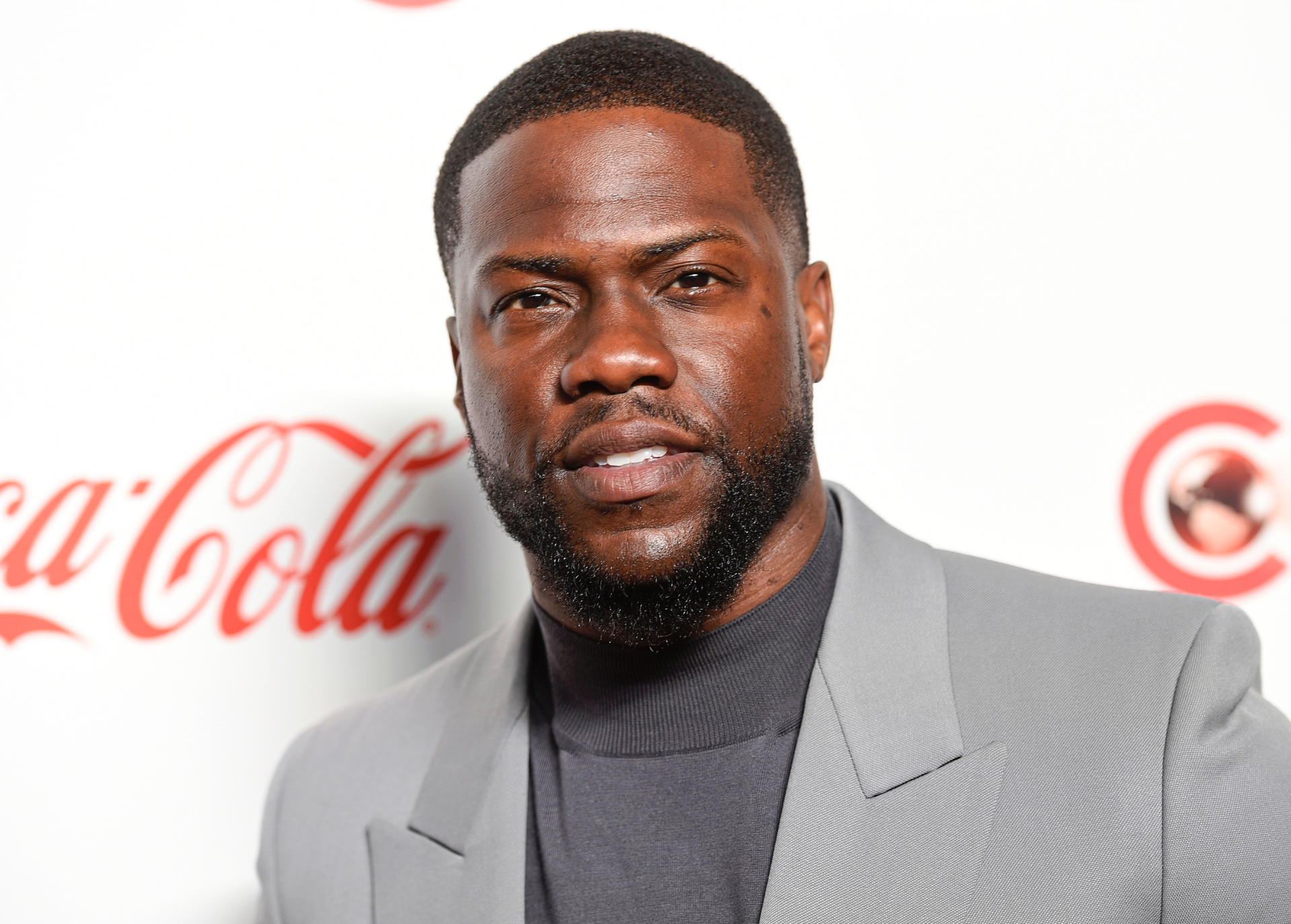 Kevin Hart going gray while in coronavirus quarantine