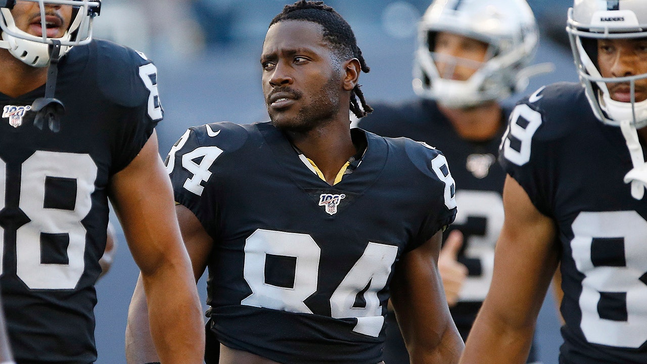 Raiders release WR Antonio Brown