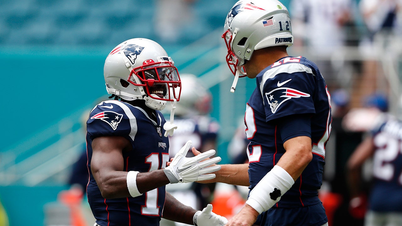 Tom Brady had Tony Robbins speak to Antonio Brown to help guide wide receiver back to NFL: report - Fox News