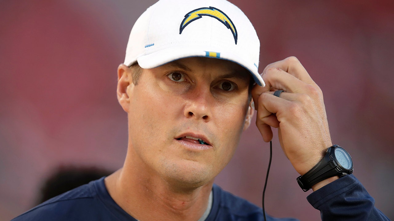 Philip Rivers seeking NFL comeback, called two teams before playoffs in  2022: report