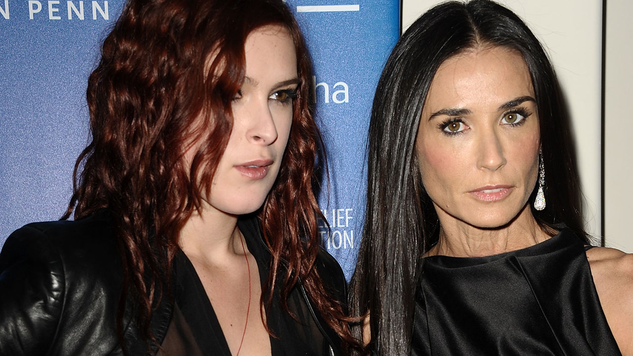 Demi Moores Daughter Rumer Willis Couldnt Stand Her Moms 