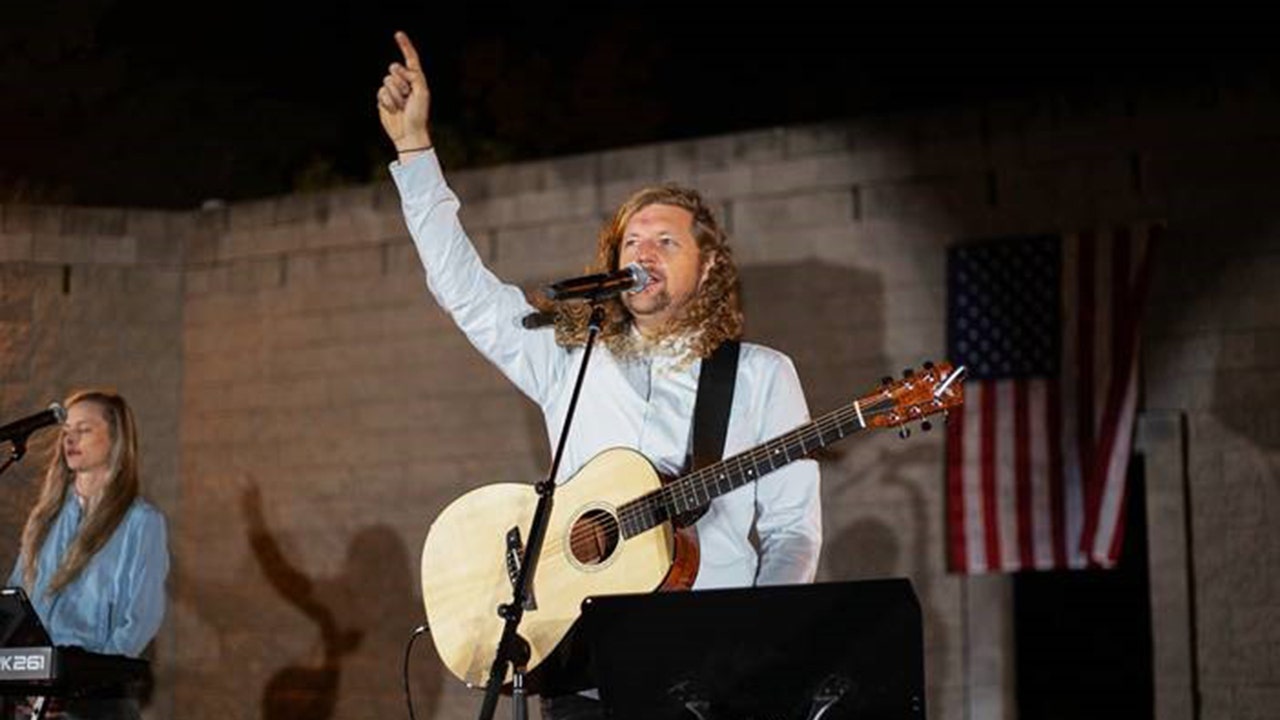 Christian singer Sean Feucht launching new tour, sees 'spiritual