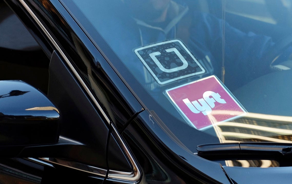 Los Angeles to study $30 hourly minimum wage for Uber, Lyft drivers