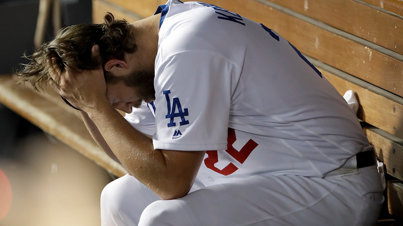 Dodgers: Clayton Kershaw jerseys run over by fans with cars