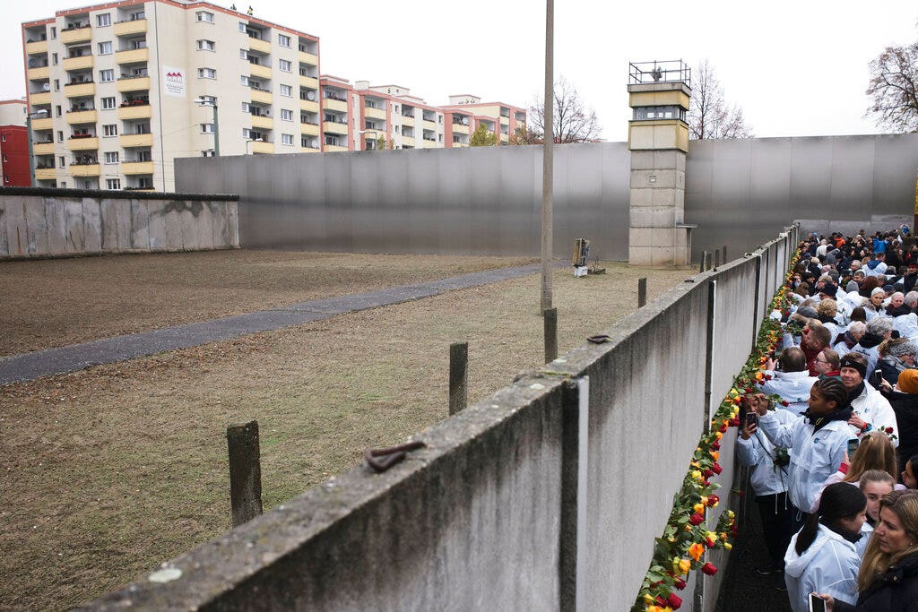 Fall of the Berlin Wall: East Germans still seeking answers 30 years later