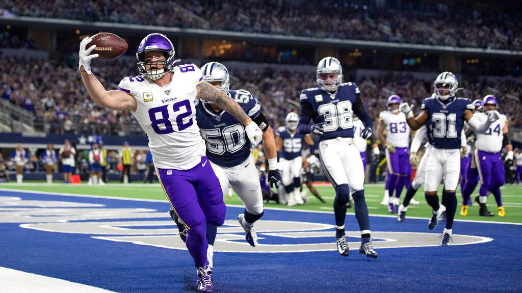 Cook leads Vikings to 28-24 prime-time road win over Cowboys