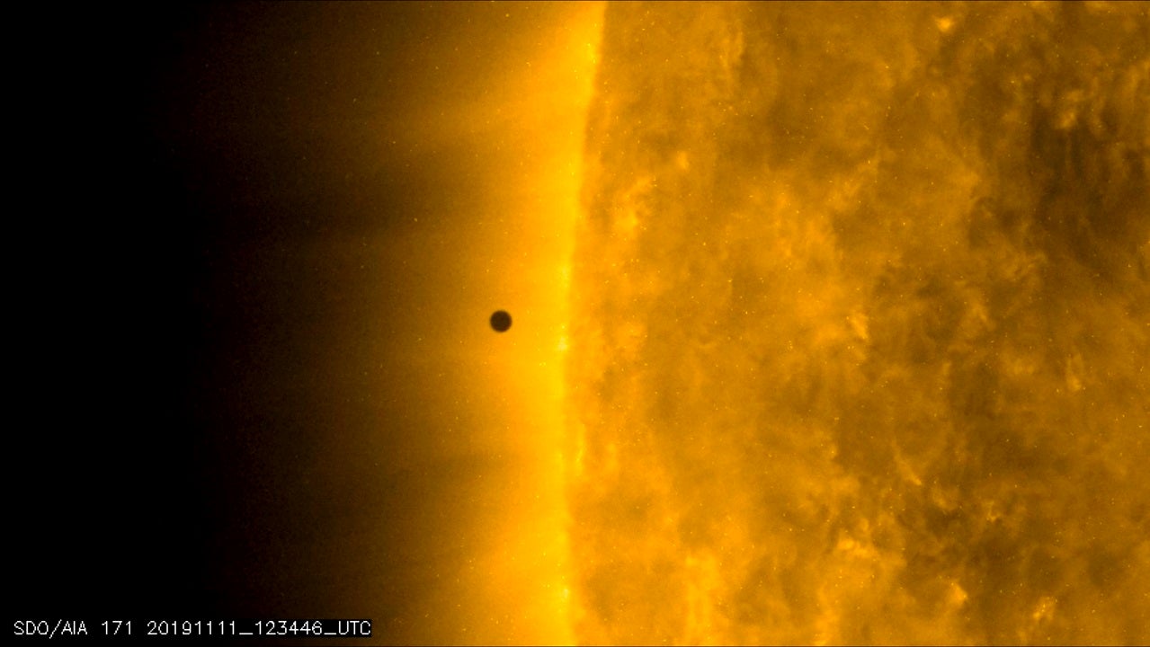 Mercury transits across the sun: See the photo