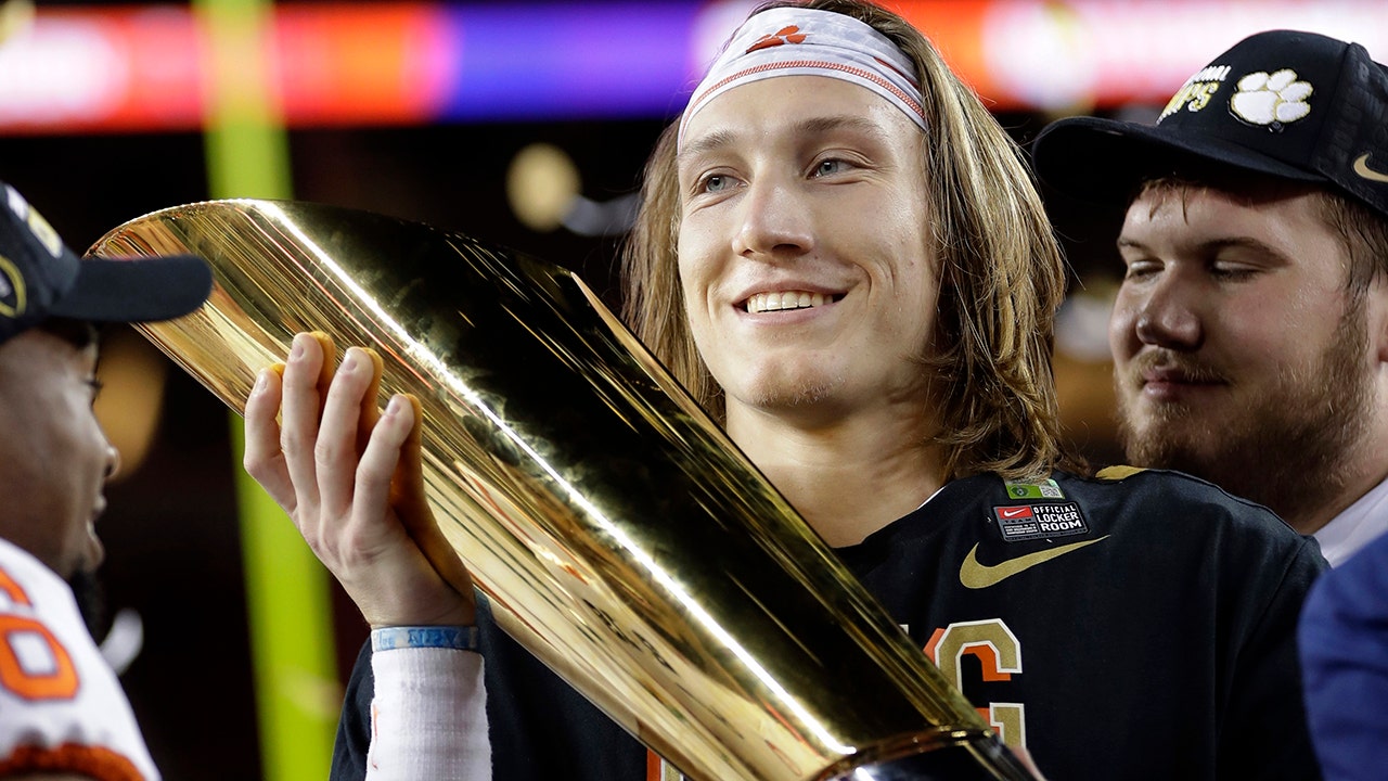 Football Quarterback Trevor Lawrence Met His TikTok Twin