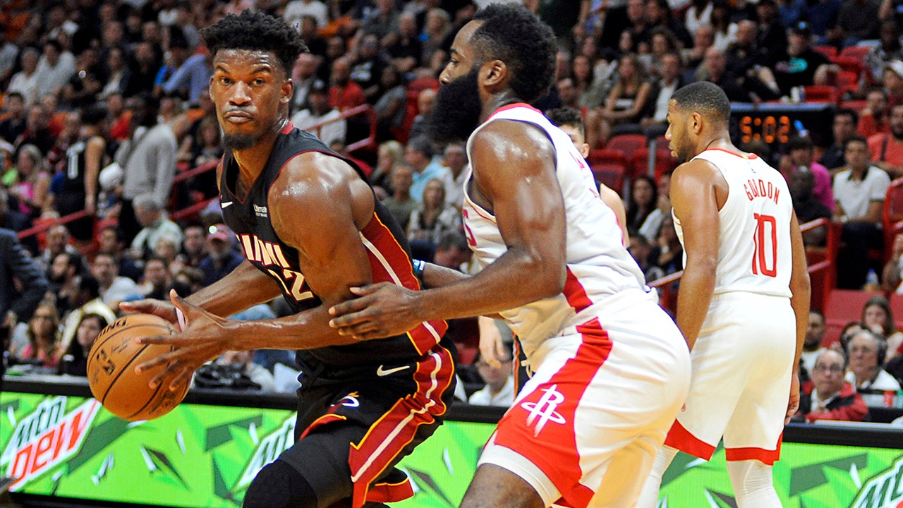 Heat star Jimmy Butler dunks on critics over offseason signing, touches on departing 76ers