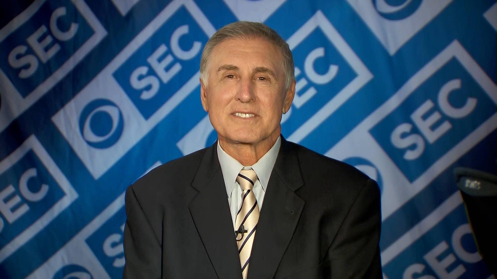 Gary Danielson of CBS slammed for comments – and chuckles -- after sideline  photographer injured