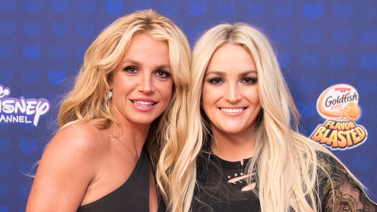 FOX NEWS: Britney Spears dances with sister Jamie Lynn, nieces in sweet video