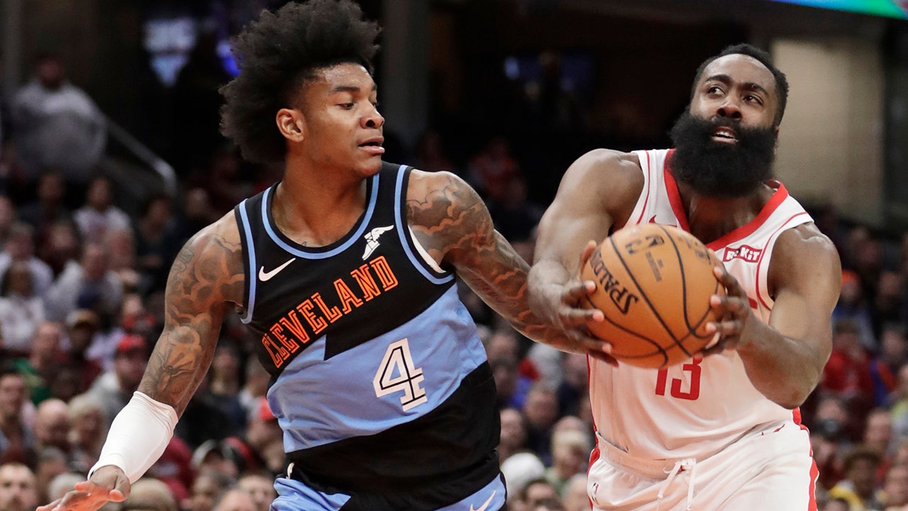 Harden scores 55, Rockets withstand scare from Cavaliers