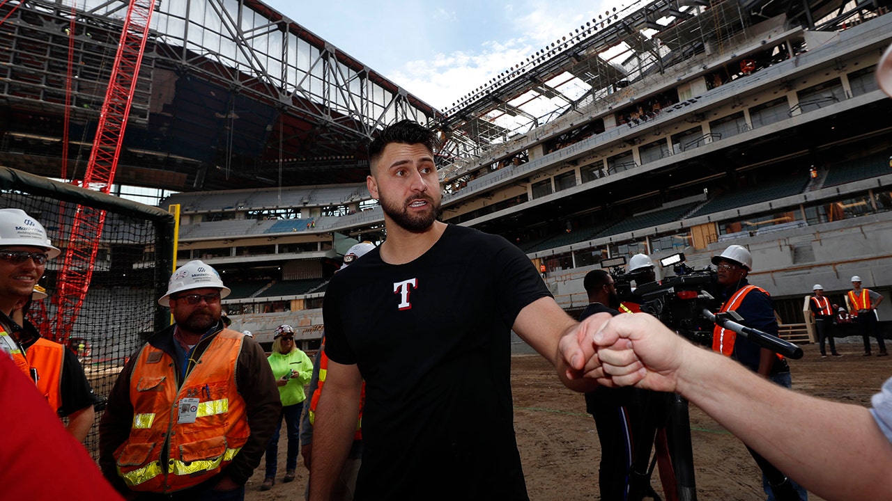 Joey Gallo tests the dimensions at the Texas Rangers' new ballpark