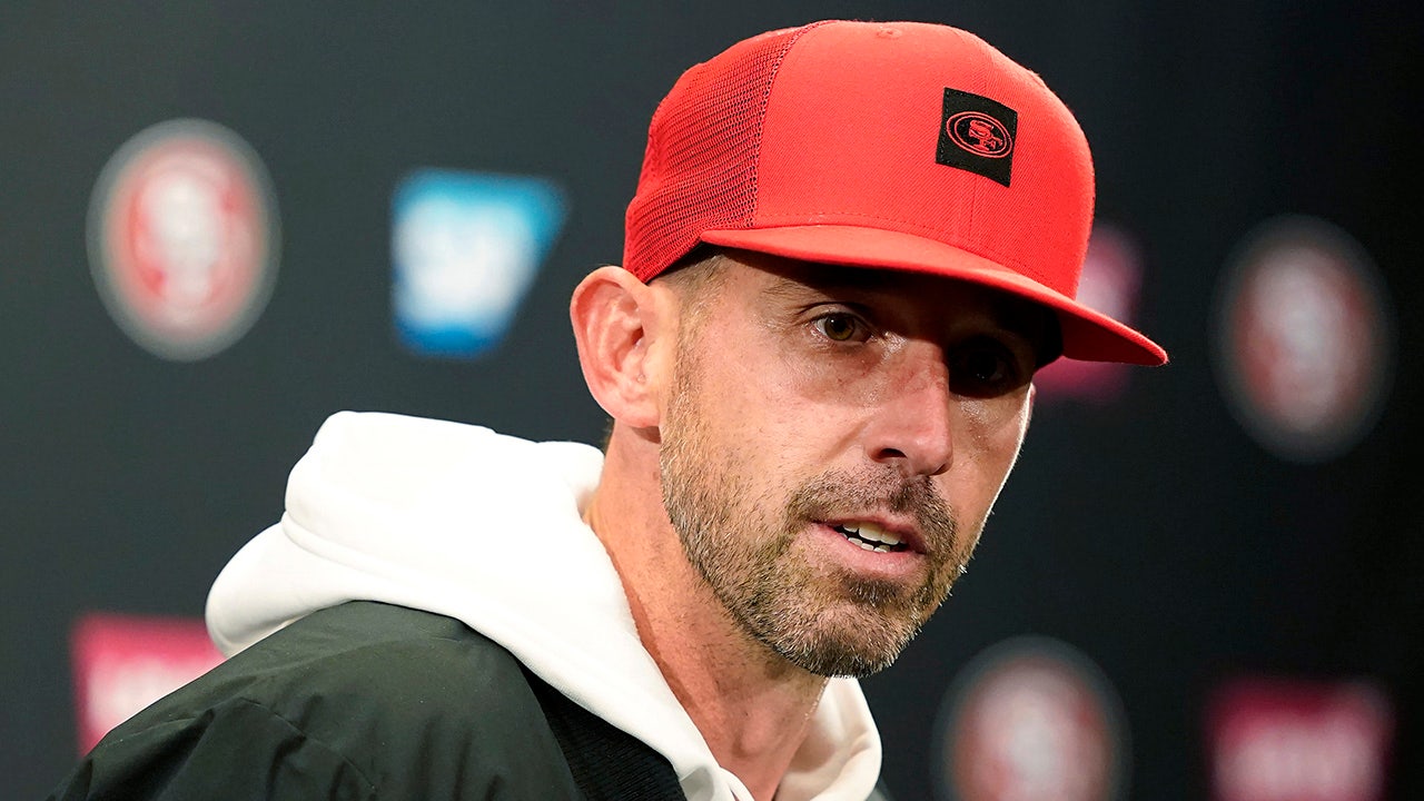 kyle shanahan hat today