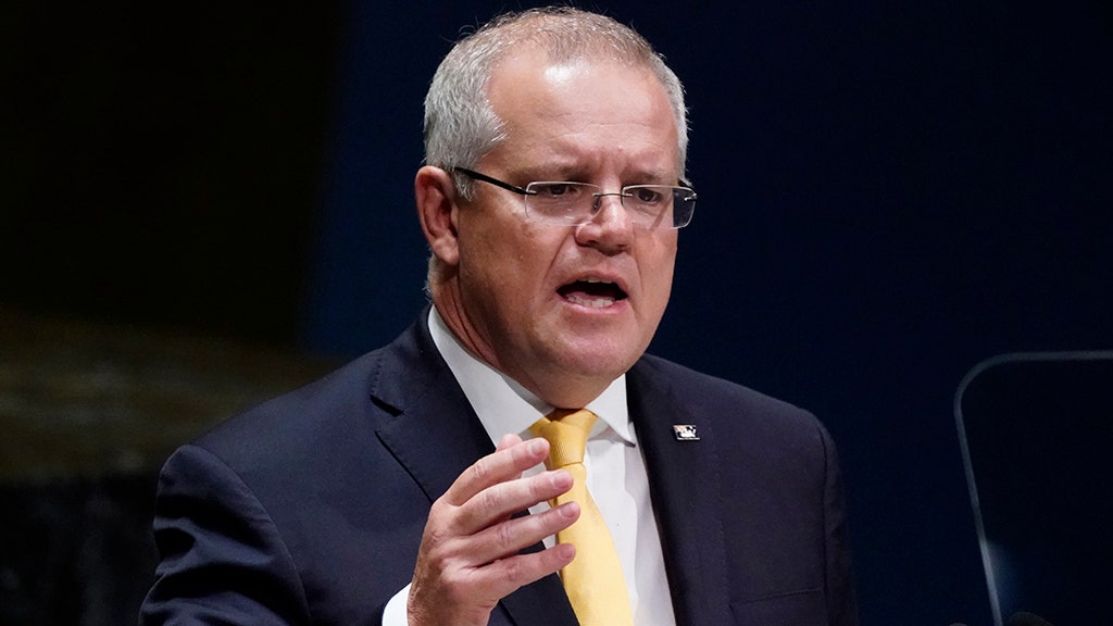 Australian PM warns Chinese that new base would be 'red line' for Australia and the US