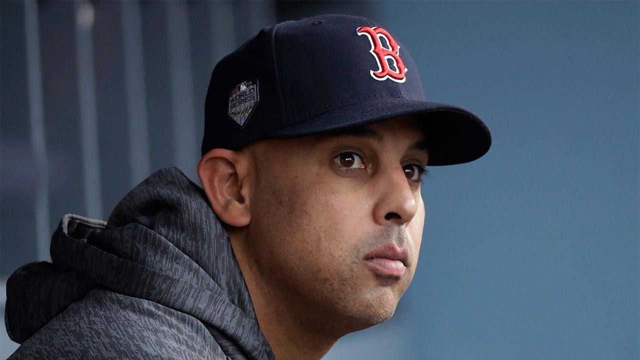 All about Red Sox manager Alex Cora with stats and coaching