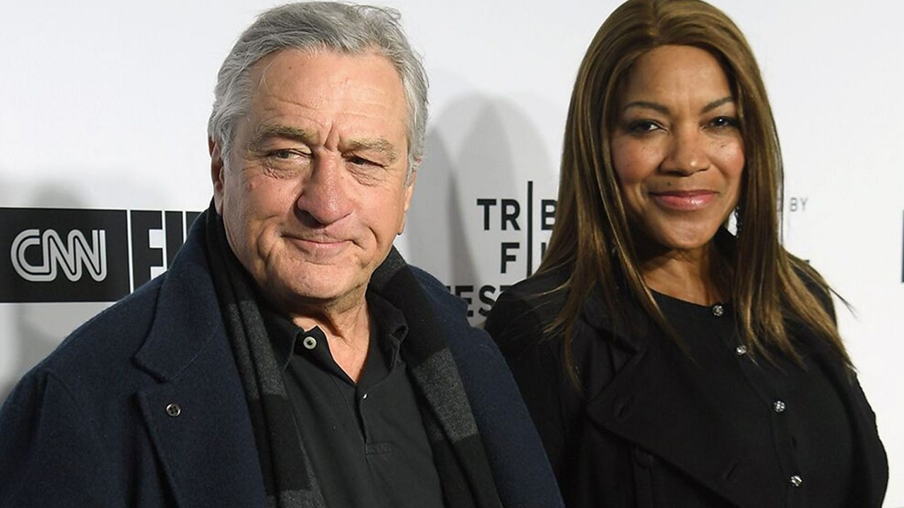 Robert De Niro's estranged wife will not get half of star's acting income, court rules