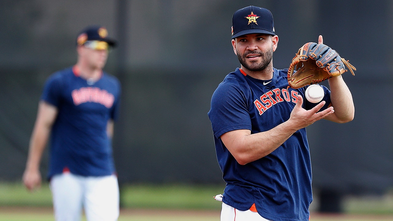 Astros' Jose Altuve nicked by pitch, stars booed in spring training game