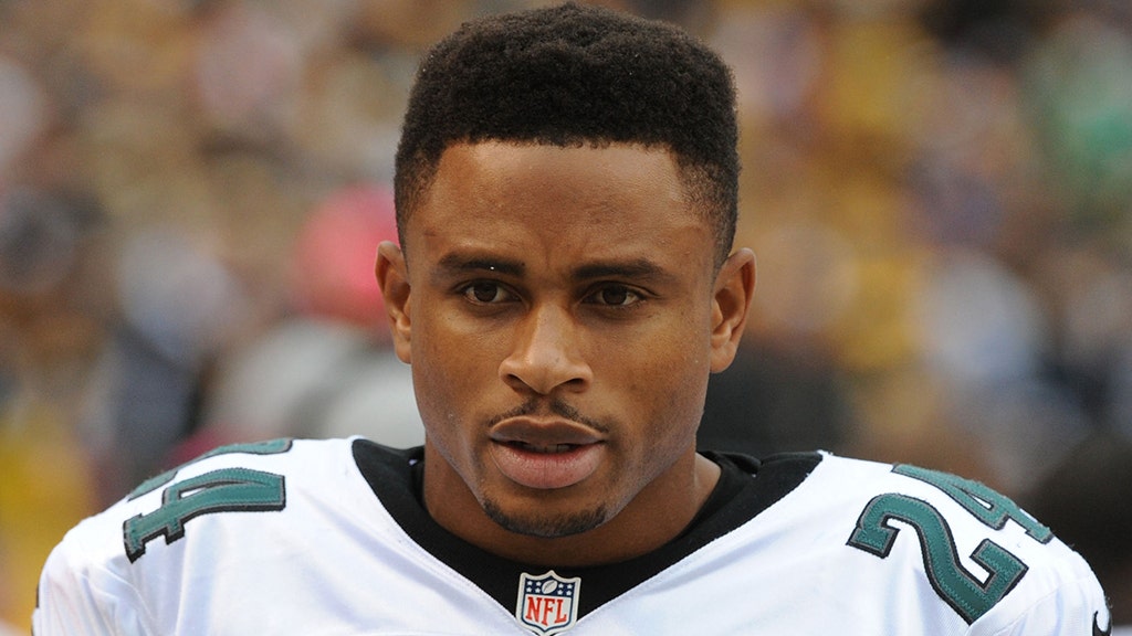 Nnamdi Asomugha under fire with Philadelphia Eagles