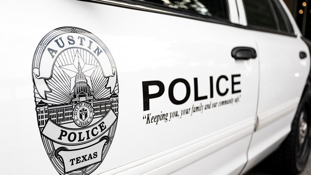 Austin jewelry store heist prompts shopping mall evacuation: reports