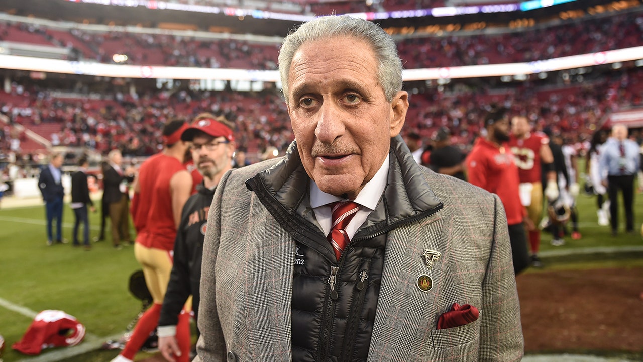 ESPN on X: Falcons owner Arthur Blank was not thrilled with one