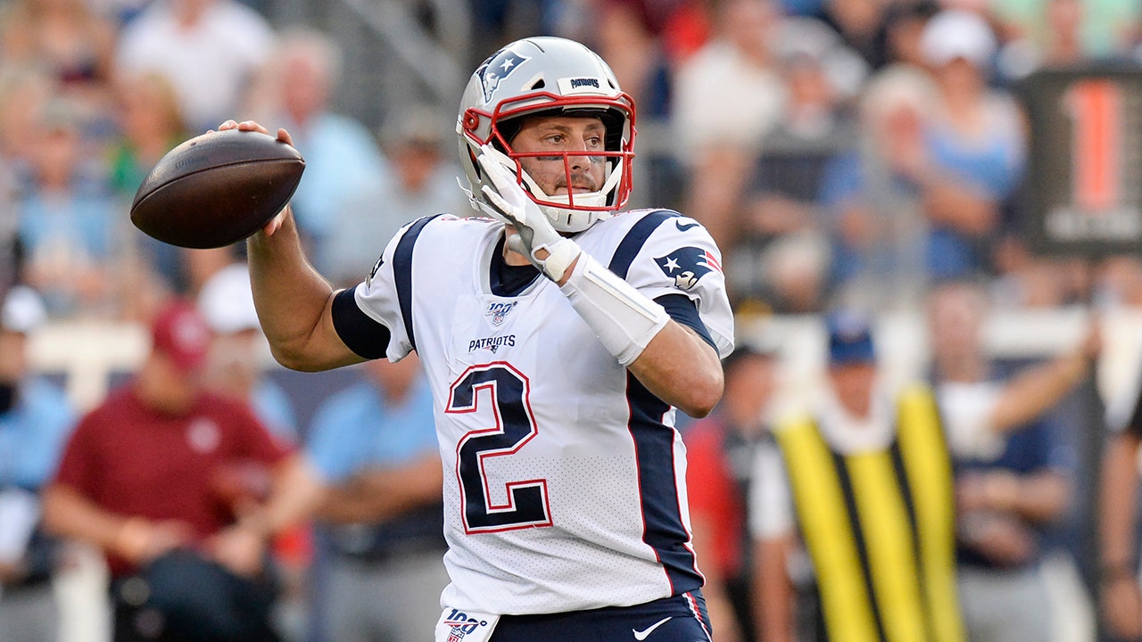 Brian Hoyer to visit New England Patriots on Wednesday for potential Tom  Brady backup role - Niners Nation