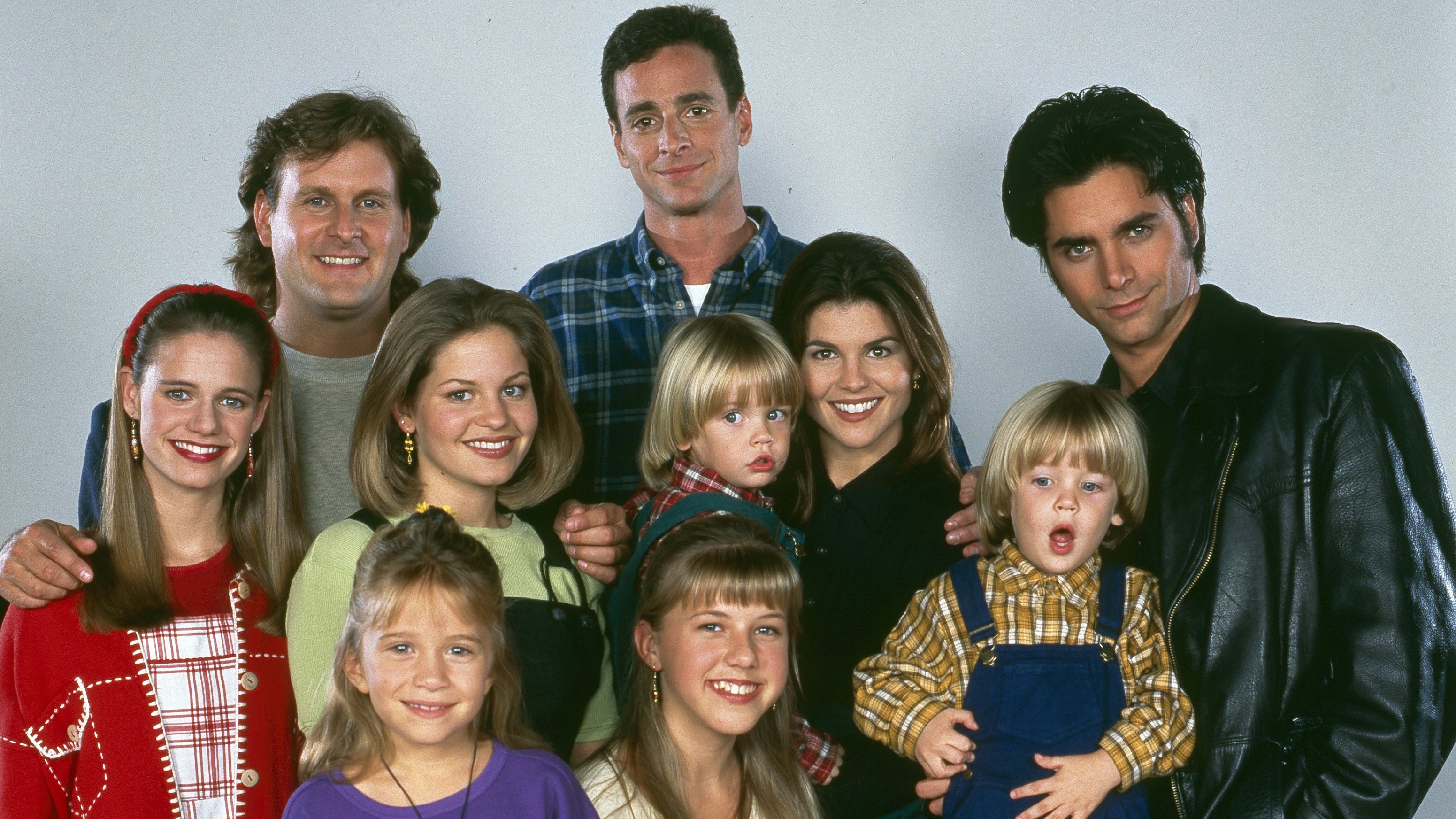 Full House Characters Versus Fuller House Characters🐃 Conheça a emoção ...