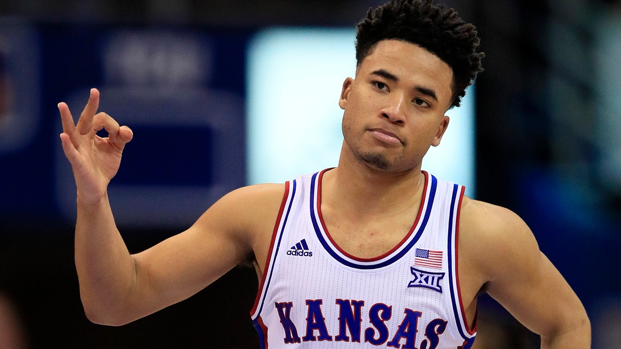 Kansas' Devon Dotson announces he's entering NBA Draft