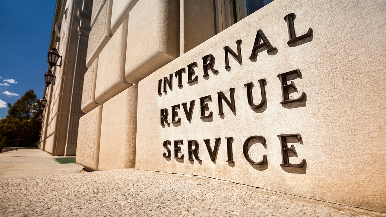 Tax and climate bill could massively expand IRS union, which almost exclusively donates to Democrats
