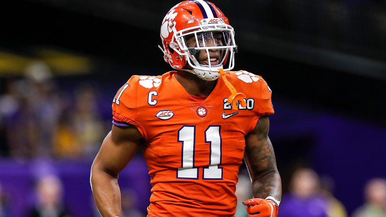 Cardinals' Isaiah Simmons reflects on Clemson in 2016, 2019 Fiesta