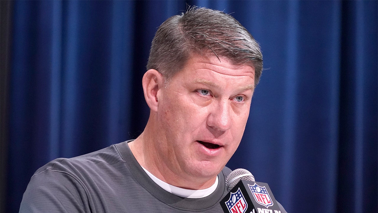 Bucs GM Jason Licht at the Super Bowl parade: “We’re going to win this thing again next year”