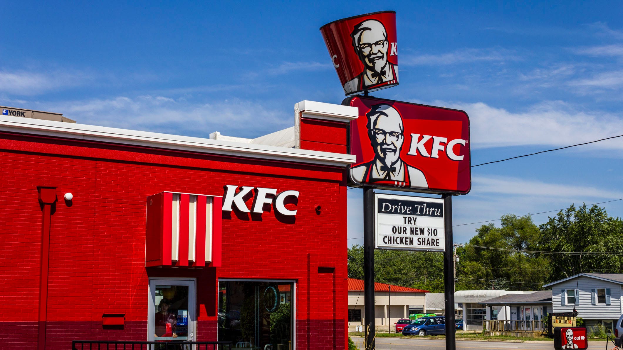 Partygoers Were Fined $18,000 After Ordering KFC | WiLD 94.9 | Crystal Rosas