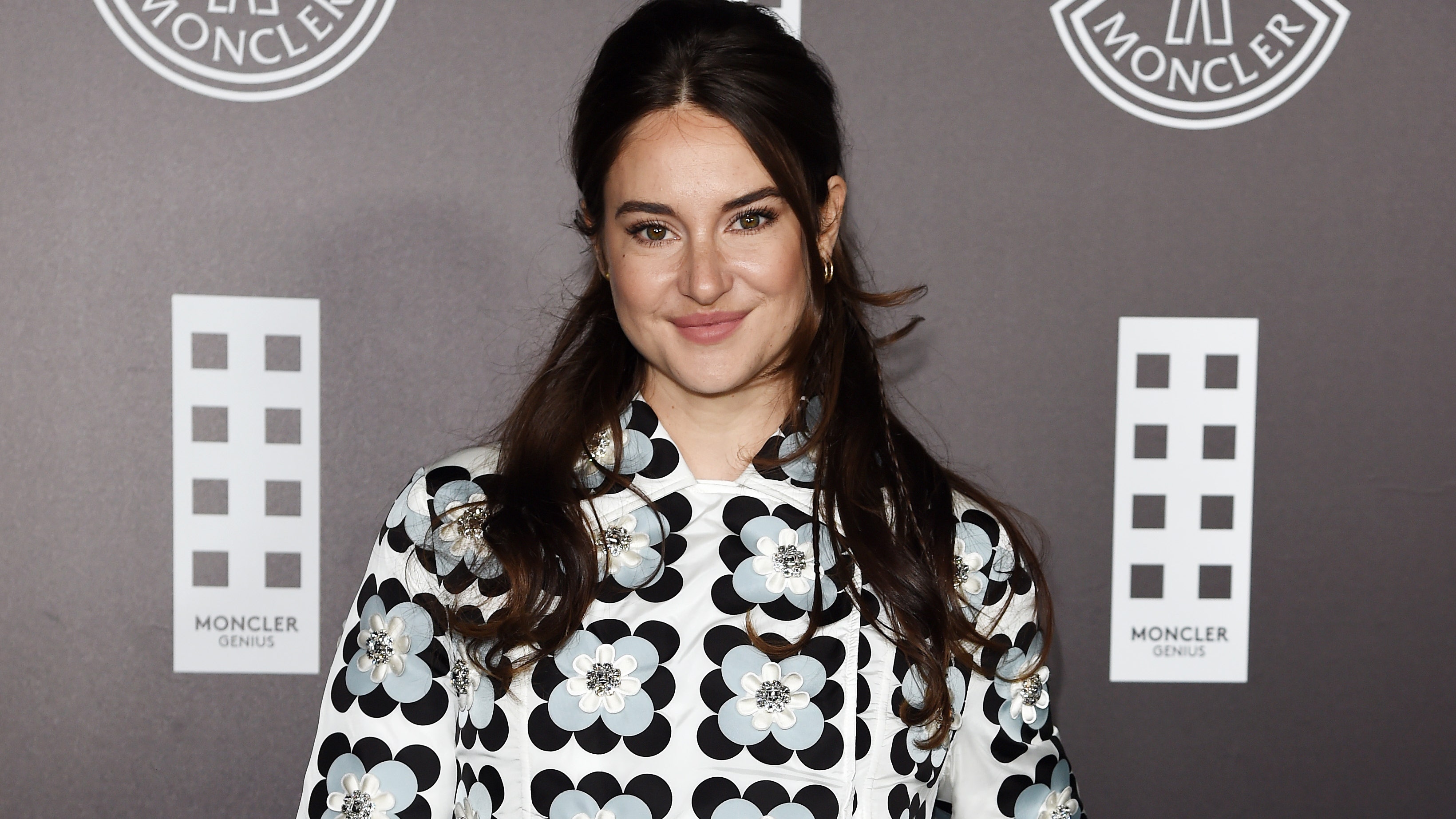 Shailene Woodley sends fans into frenzy with Instagram photo of baby feet: 'That a random baby?'