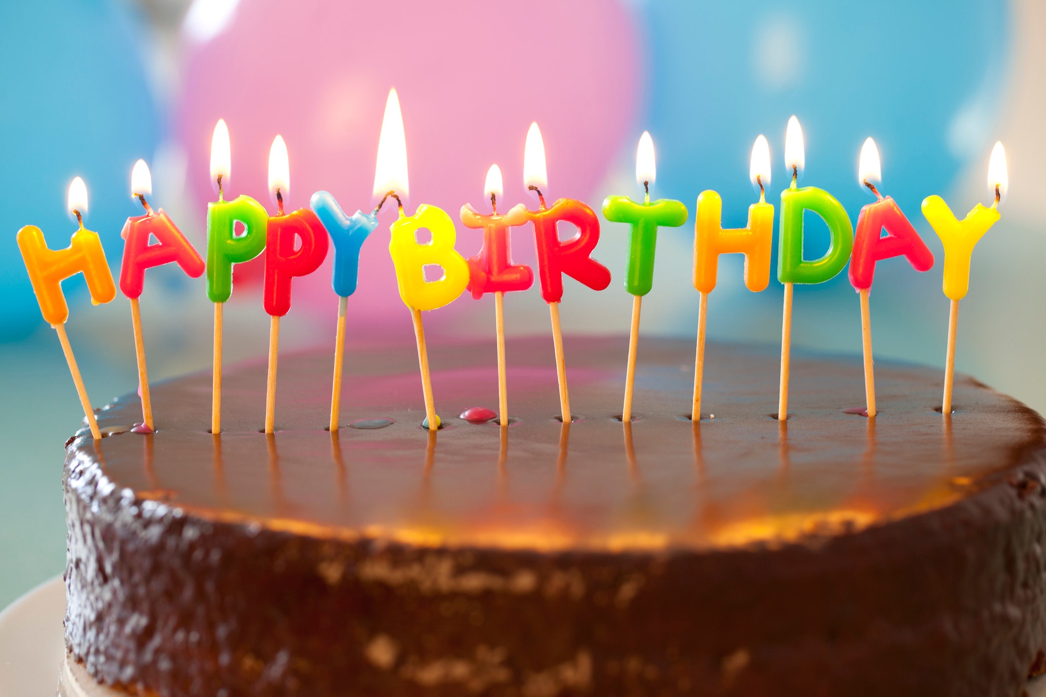 Рождения красивые картинки. С днем рождения. Торт с днем рождения!. Поздравления с днём рождения торт. Торт с днём рождения картинки.
