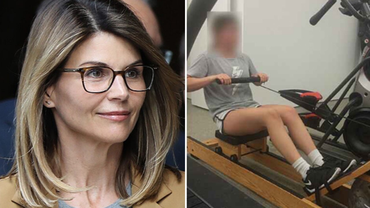 Fox News Lori Loughlin Knew Daughters’ Rowing Photos Would Come Out Doesn’t Think They Will