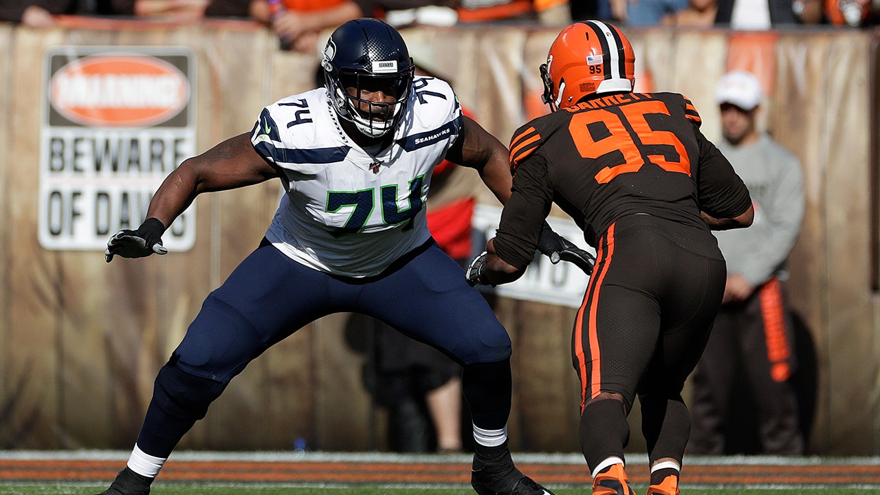 Seahawks Rumors: George Fant Returns? Start Rookie Anthony