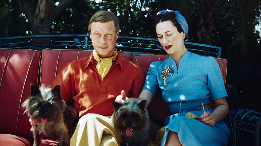 V&A on X: After King Edward VIII abdicated to marry Wallis Simpson, the  couple frequently travelled on liners. They each owned a set of  personalised luggage from the exclusive @Goyard and travelled