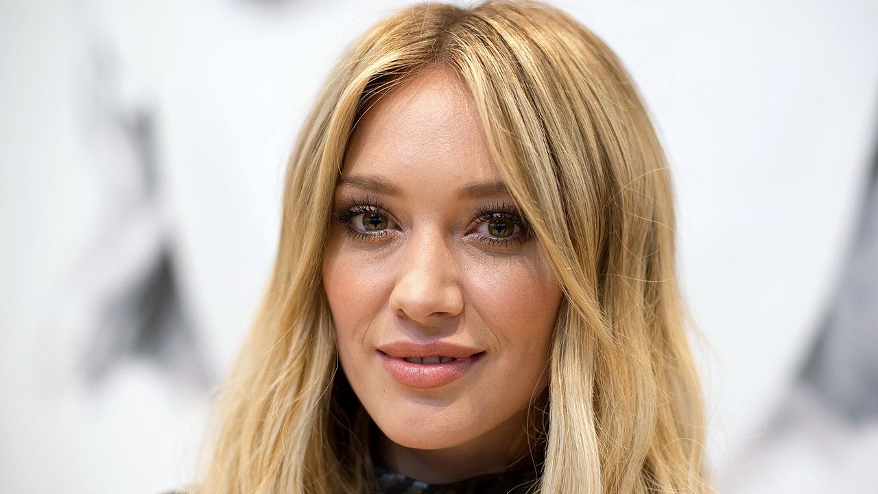 Hilary Duff Tape