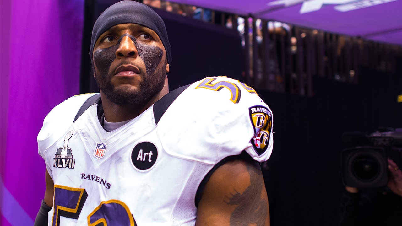 A close up of Scott Mitchell of the Baltimore Ravens as he looks on News  Photo - Getty Images