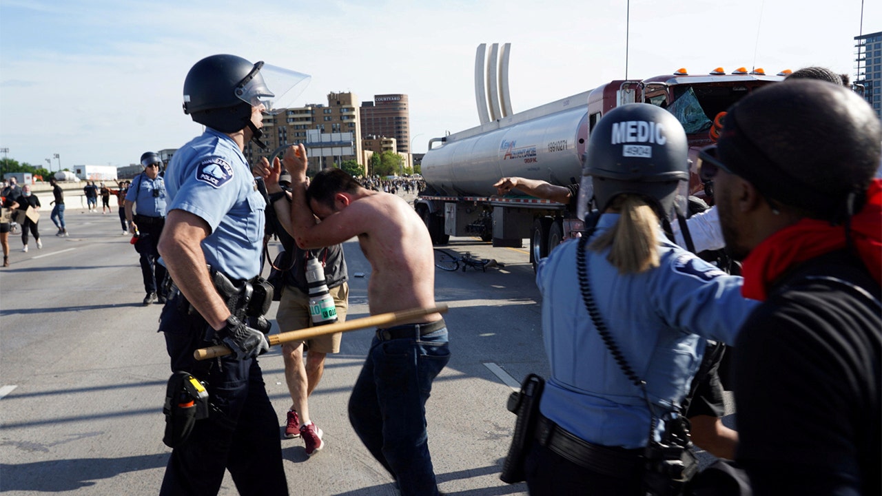 FOX NEWS: Semitrailer speeds toward crowd of George Floyd protesters on Minneapolis bridge; driver arrested