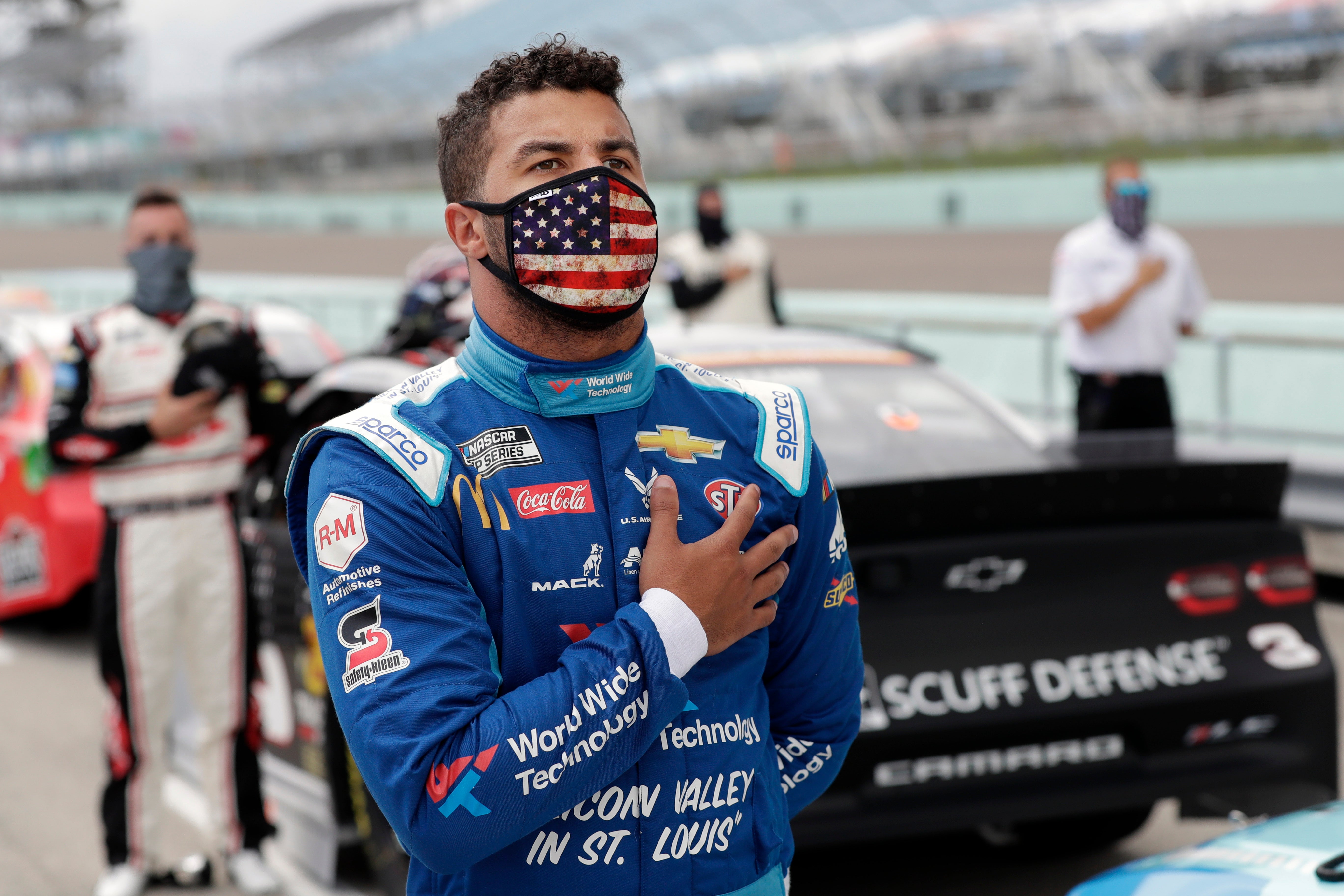 Noose found hanging in Bubba Wallaces garage stall at Talladega, NASCAR says Fox News