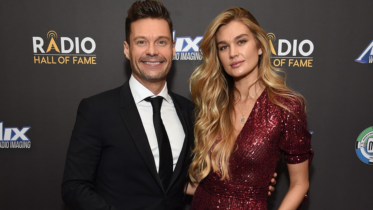 Ryan Seacrest, girlfriend Shayna Taylor call it quits for the third time Fox News photo