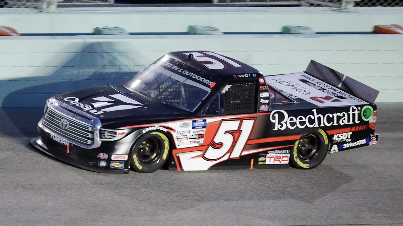 Kyle Busch wins Miami NASCAR Truck race, while Ray Ciccarelli finishes