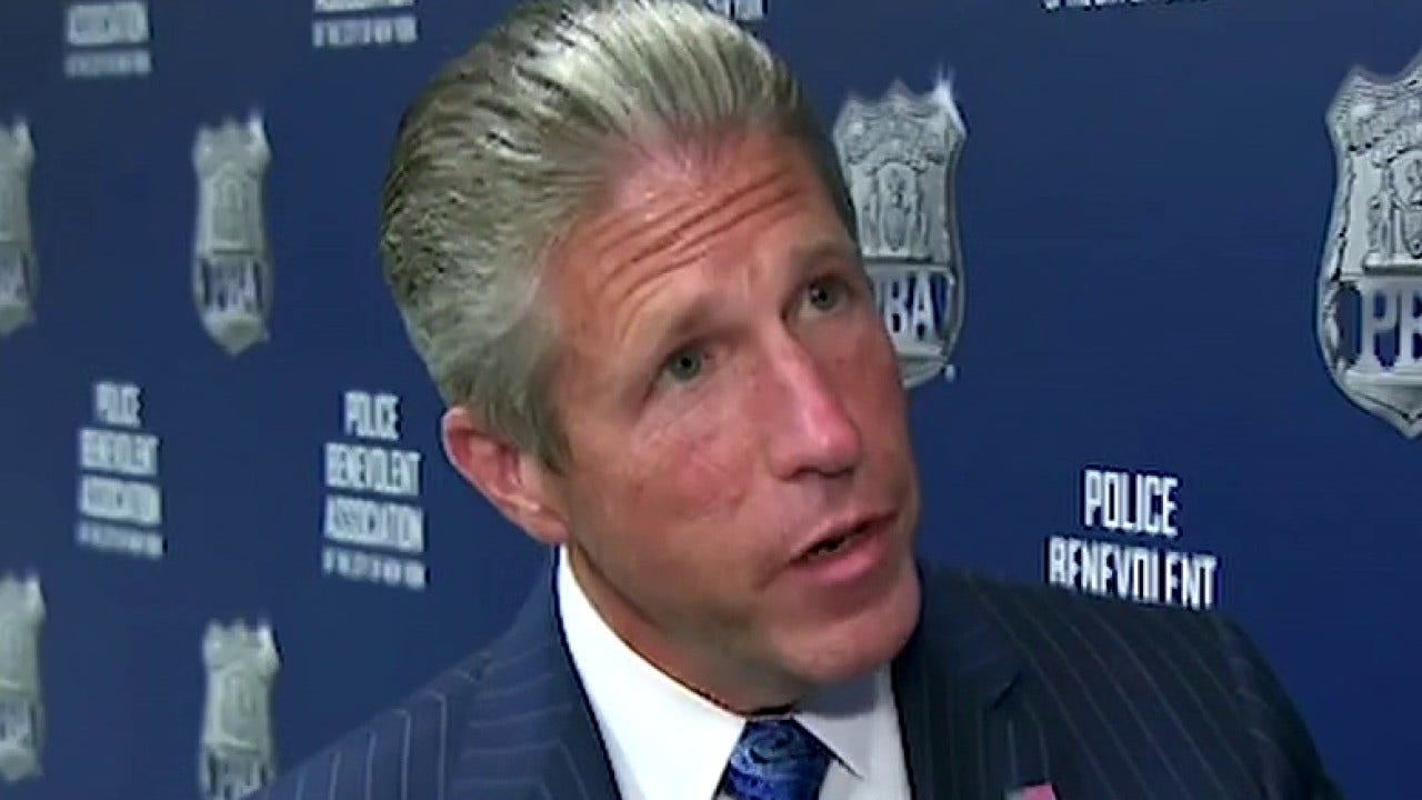 NYPD union leader calls out de Blasio, NYC council; accuses them of giving ‘the street back to the criminals’ NYPD union leader calls out de Blasio, NYC council; accuses them of giving ‘the street back to the criminals’