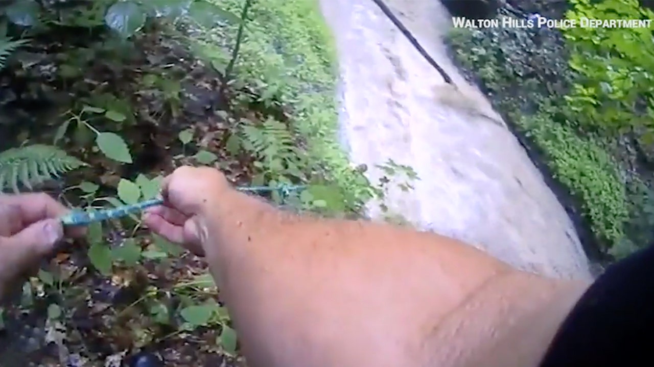 Ohio Police Officer Rescues Girl 8 From Raging Flash Flood Captures