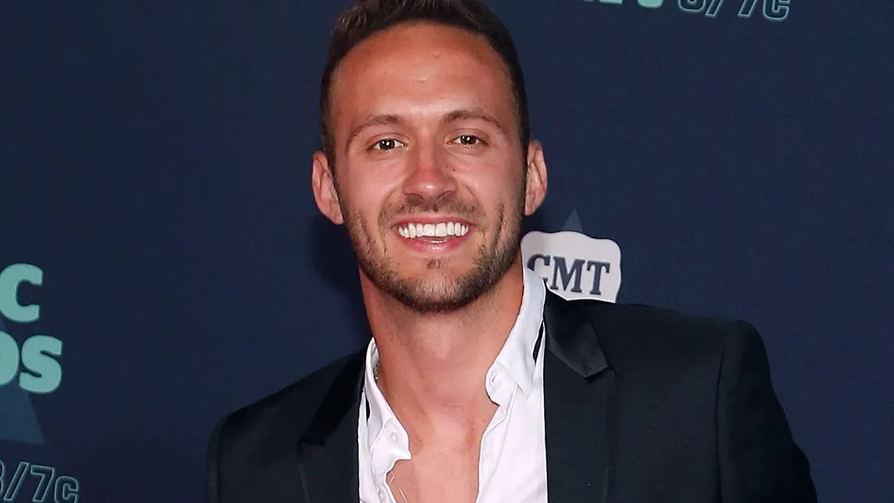 Country singer Drew Baldridge on viral hit 'Senior Year': It 'brought a ...