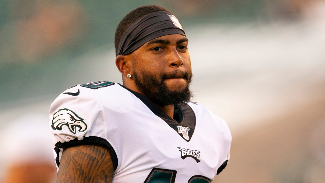 Eagles release veteran receiver DeSean Jackson after second pass