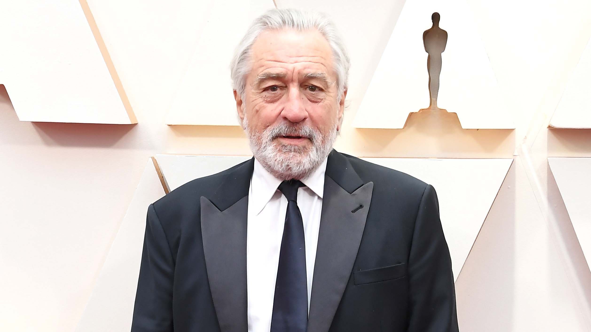 Robert De Niro's lawyer says coronavirus has caused the actor financial strain - Fox News