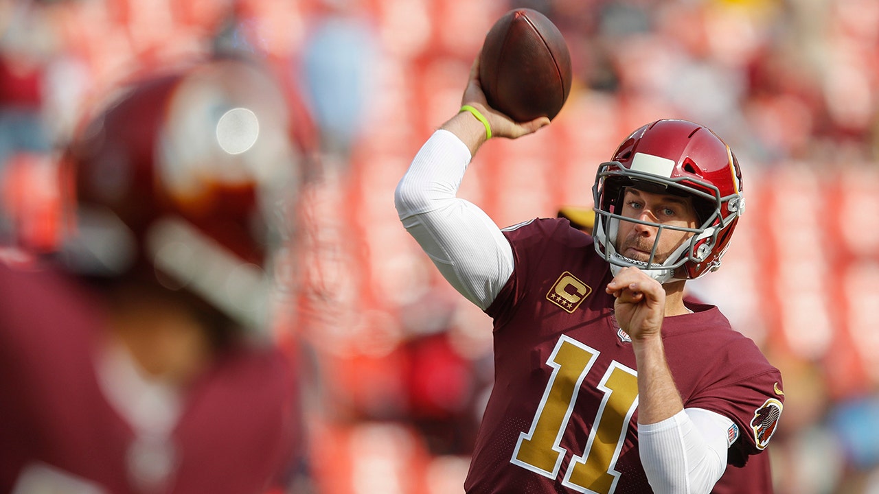 Report: Washington QB Alex Smith Wants To Return For 2021 NFL Season